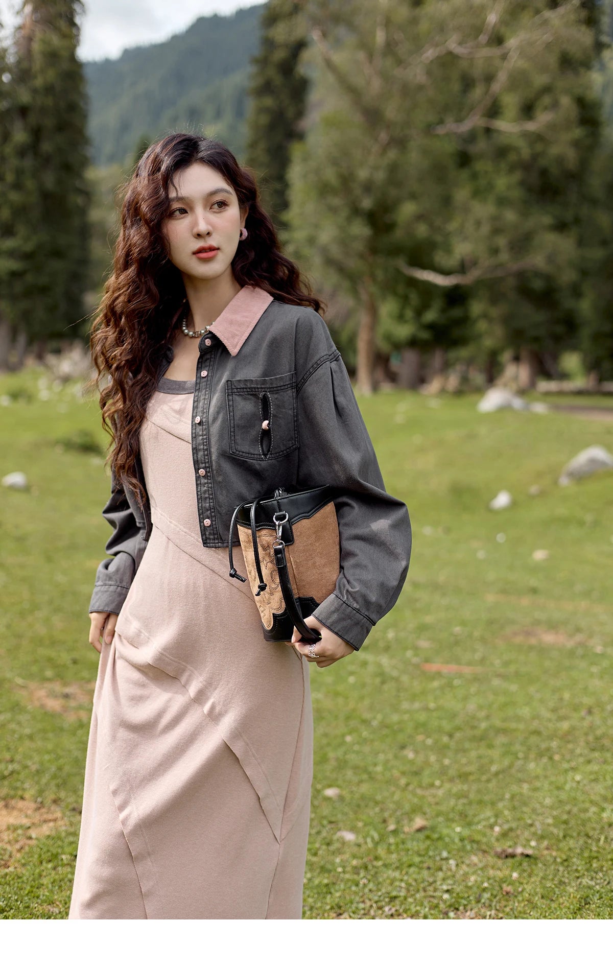 MISHOW Temperament Knitted Strap Dress Autumn 2024 Square Collar Adjustable Sling Dress Splicing Color Waist Dresses MXD42L2015