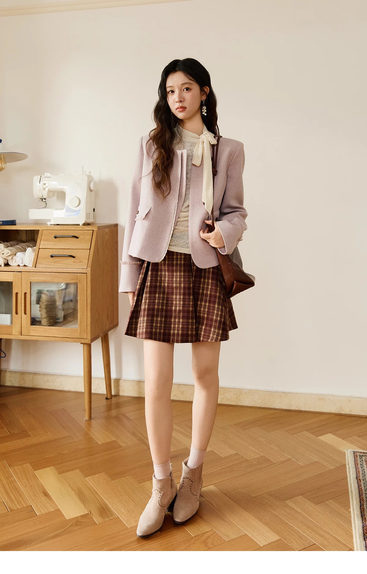 MISHOW Purple Woolen Coat for Women Autumn 2025 Slanted Placket Splicing Lace Coats Shoulder Pads Retro Short Jackets MXE47W0840