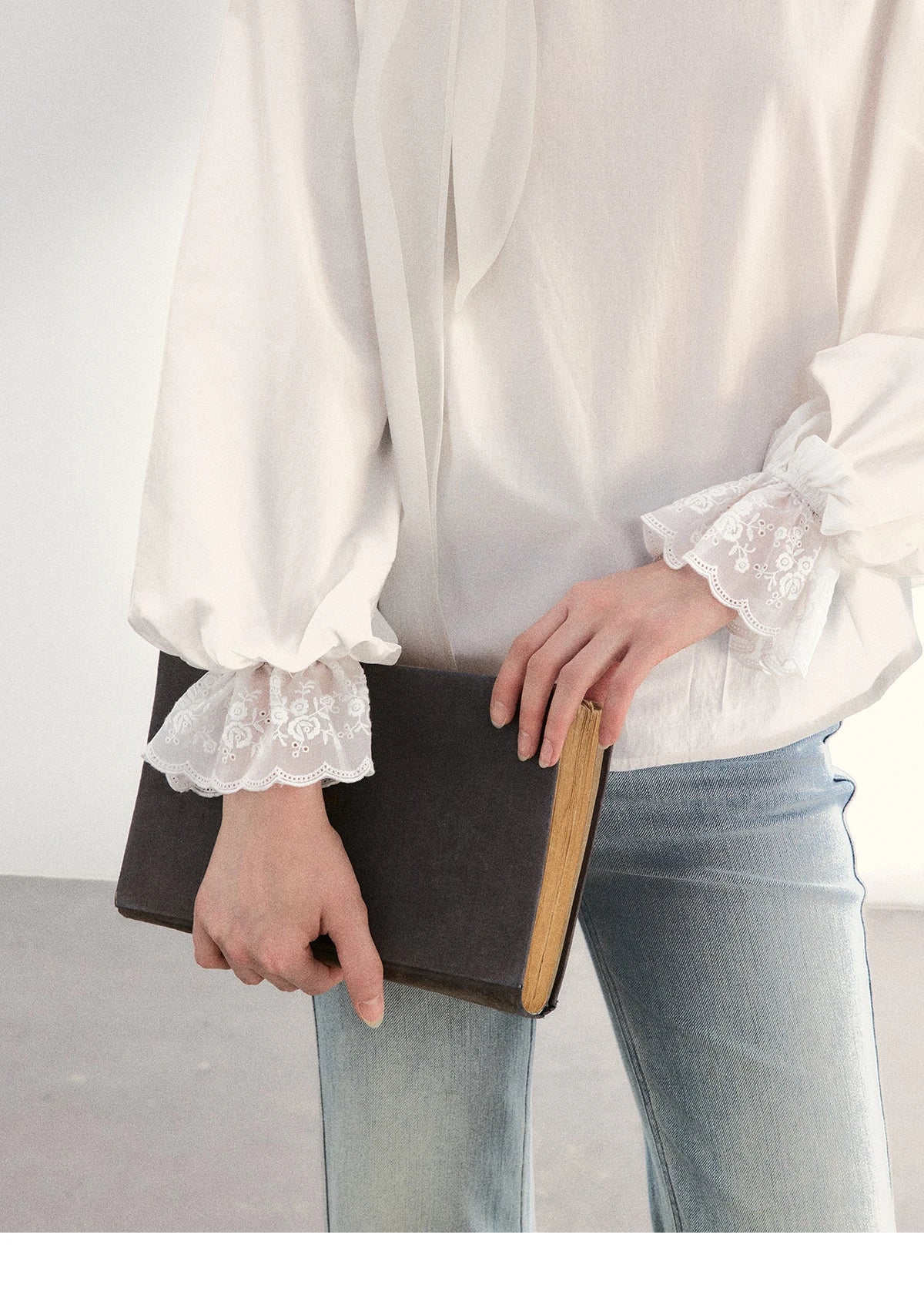 MISHOW Women's White Blouse Spring Bow Tie Neck Lantern Sleeve Patchwork Lace Blouses Casual Elegant Top Office Lady MXF108C0814