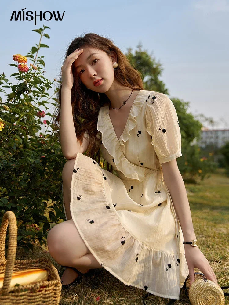MISHOW Women's French Floral Dress 2025 Summer High Waist Puff Sleeve V-Neck Rufflle A-line Sweet Knee-Length Dresses MXC21L1282