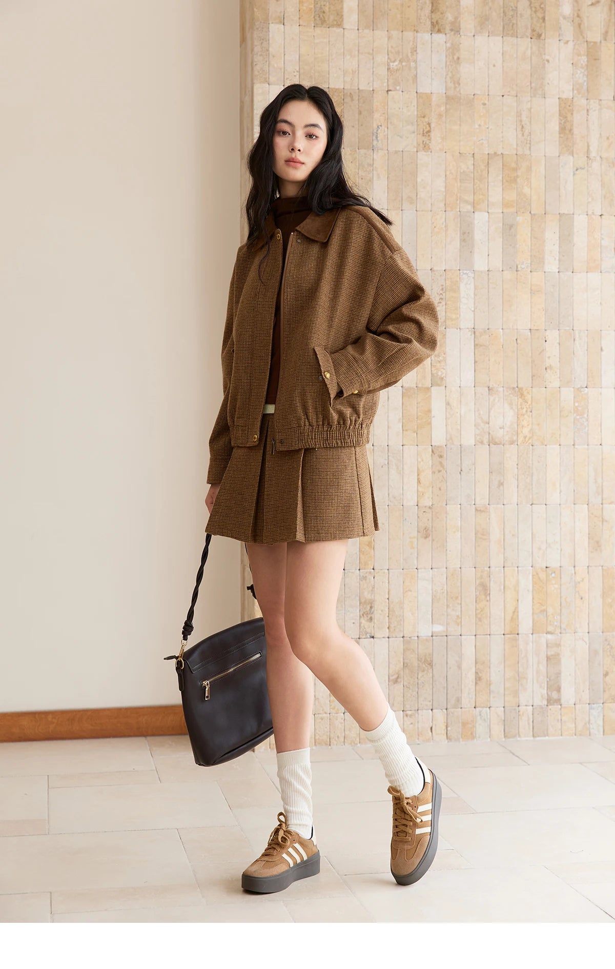 MISHOW Woman 2 Piece Outfit Set 2025 Autumn Retro Commuter Zipper Jacket Mini Pleated Skirt Plaid Fashion Skirt Suit  MXE49T1393