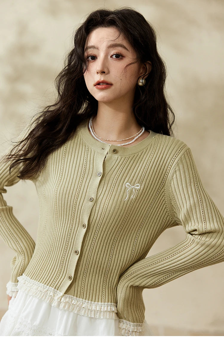 MISHOW Macaron Knitted Tops 2025 Spring Hollow Hook Flower Lace Splicing Tops Bow Embroidery O-neck Long Sleeve Tees MXE16Z1211