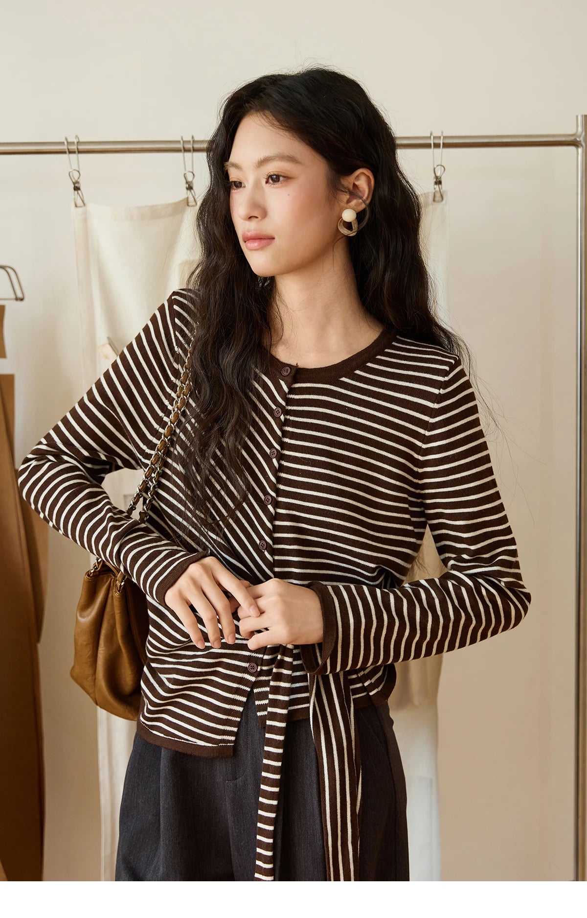 MISHOW Women's Coffee Striped Knitted Top 2025 Autumn Retro Commute Long Sleeves Loose Cardigan Sweater Women Clothes MXE46Z2537