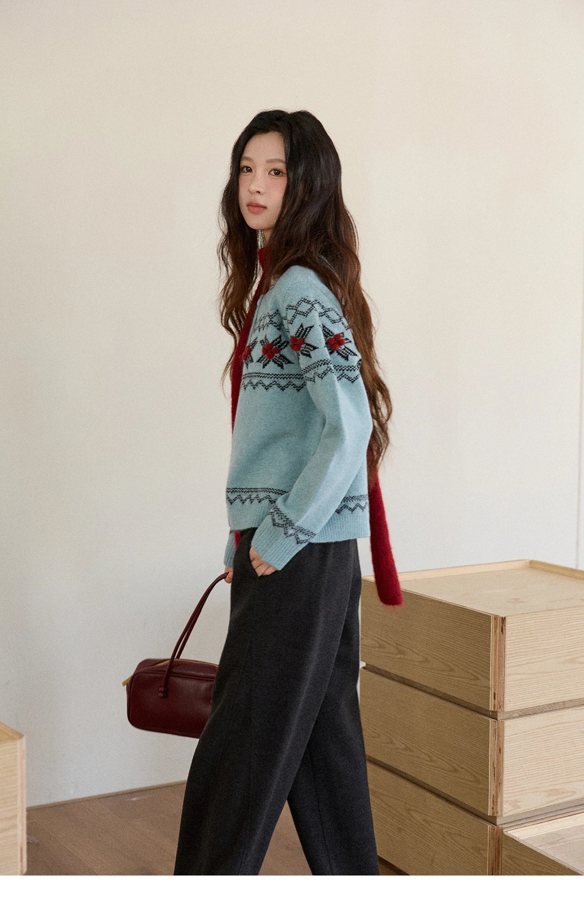 MISHOW Women's Geometric Jacquard Fair Isle Sweater 2025 Winter Retro Blue O-Neck Single-breasted Commuter Cardigan MXE86Z2734