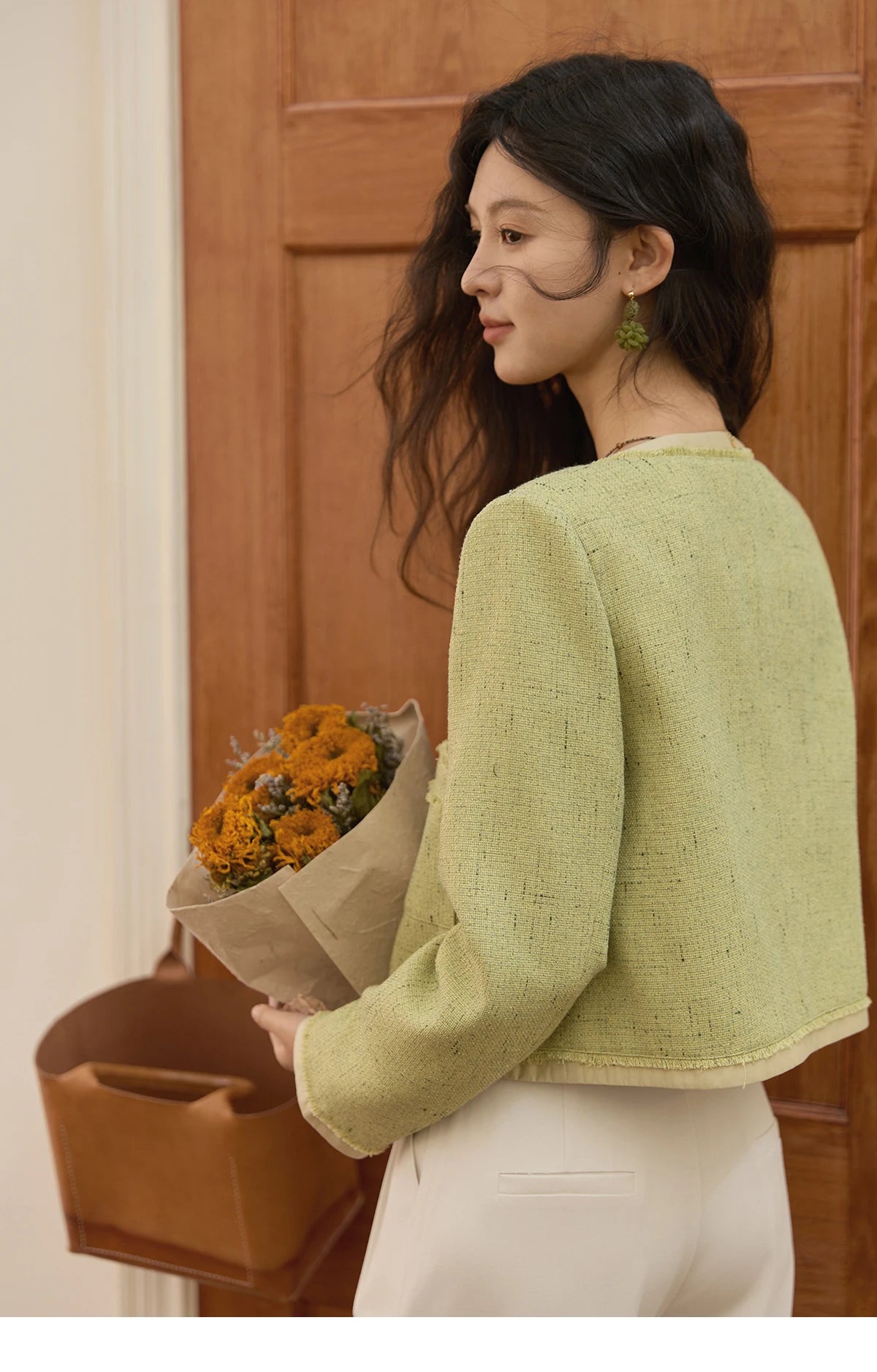 MISHOW Green Fragrant Short Coat 2025 Autumn Korean Single Row Metal Buttons Jackets Symmetric Pocket Commuter Top MXE41W0796