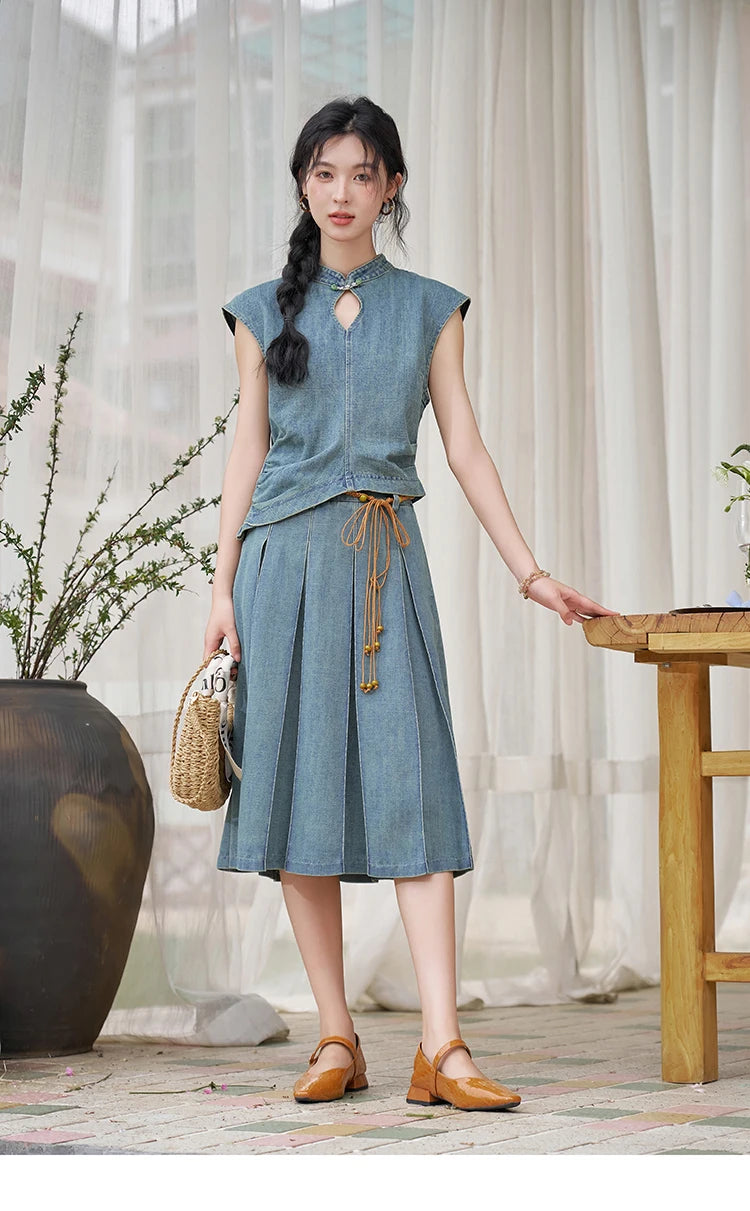 MISHOW Chinese Water Droplet Hollowed Stand Collar Vest Pleated Denim Skirt Separately Summer Retro Denim Collection MXD21X1465