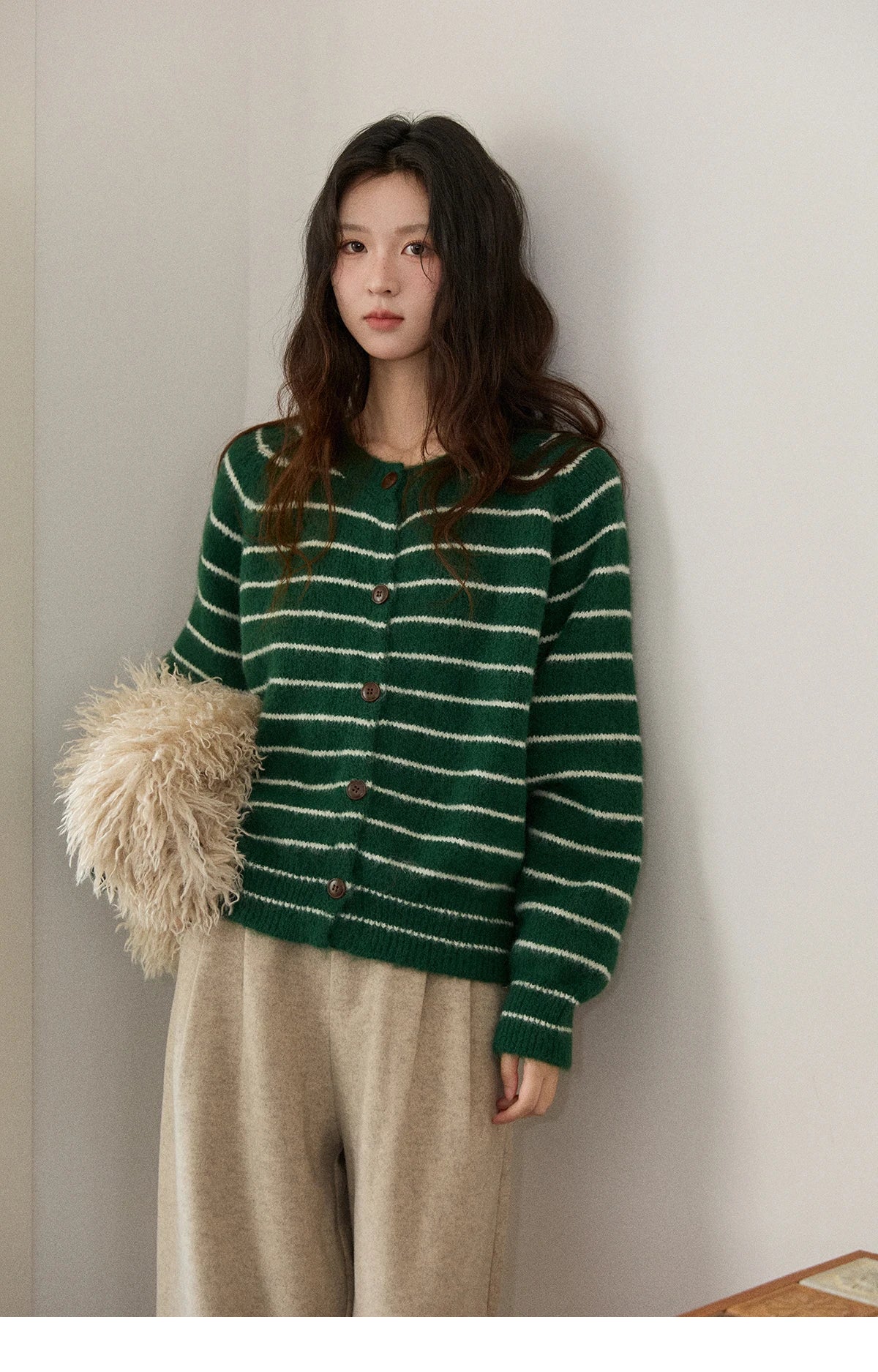 MISHOW Green Striped Cardigans for Woman 2025 Winter Knitted Cardigan Wool Blend Loose Retro Crew Neck Knit Sweater MXE86Z2735