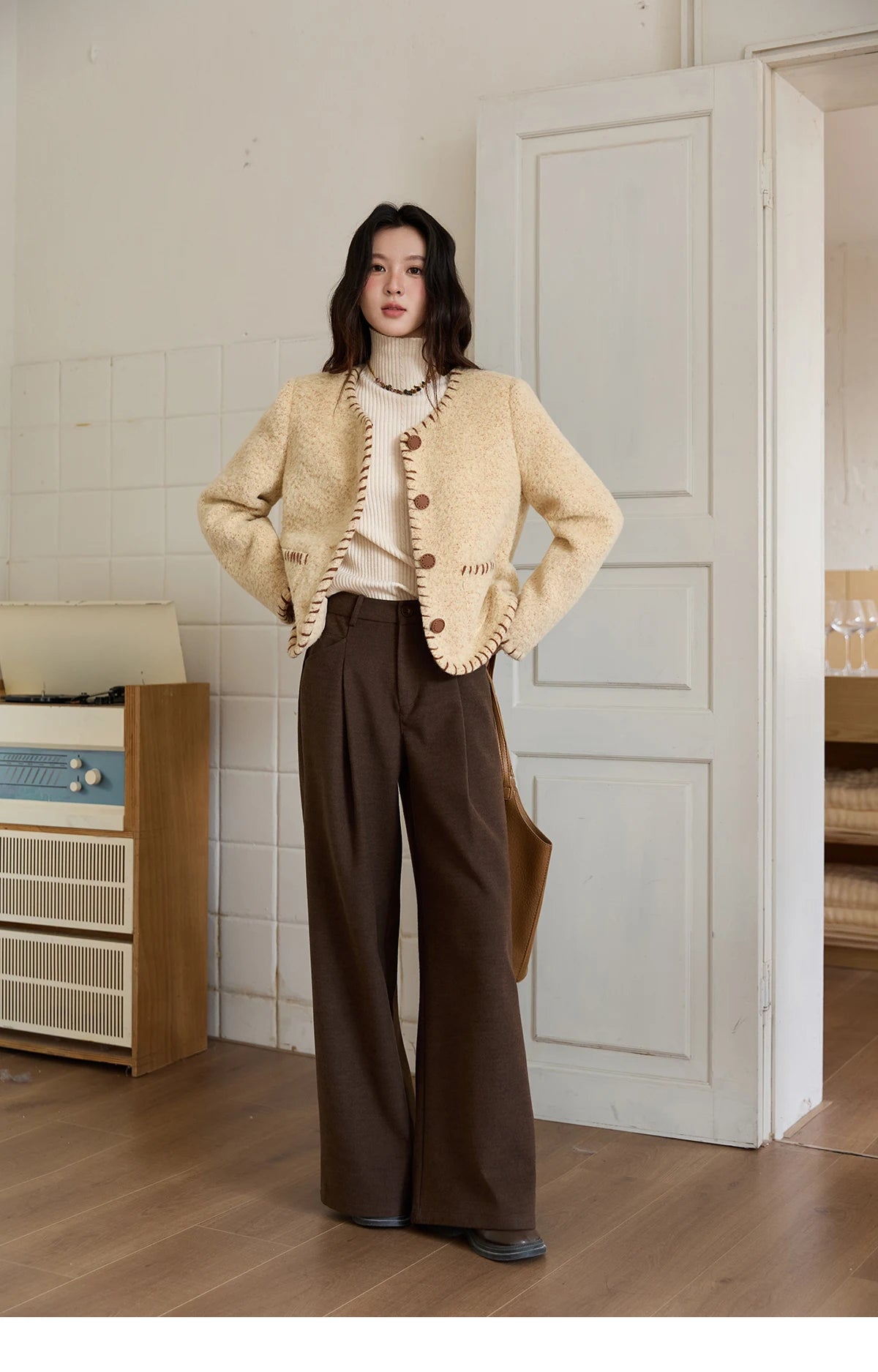 MISHOW Women Winter Jacket 2025 Fashion New Apricot Round Neck Single-breasted Wool Coat Elegant Commuting Short Coat MXE88W0885