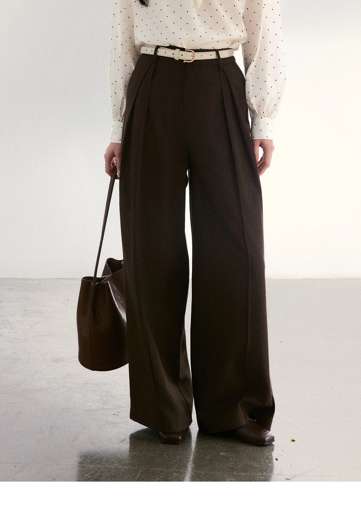 MISHOW Women's Dark Brown Wide Leg Pants 2026 Spring High Waist Pleated Pants Back Elastic Waist Casual Trousers MXF108K1010