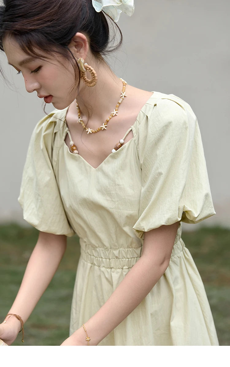 MISHOW French V-neck Bubble Sleeve Dress for Women Summer 2025 Elegant Waist Dress Back Green Waist Exposed Dresses MXD22L1825