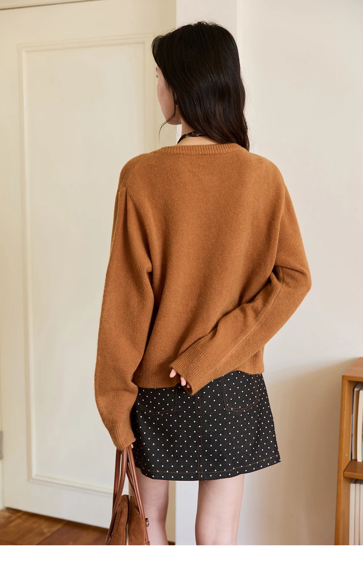 MISHOW Retro Flower Embroidery Cardigan for Women 2025 Round Neck Single Breasted Buckle Loose Knit Autumn Cardigan MXE46Z2588