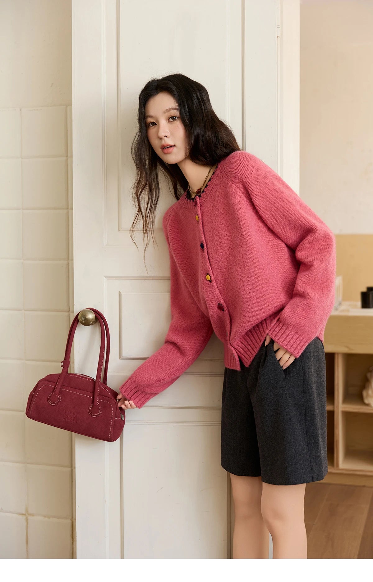 MISHOW Color Button Thickened Sweater for Women 2025 Winter Minimalist Loose Crew Neck Long Sleeves Cardigan Ladies MXE88Z2688