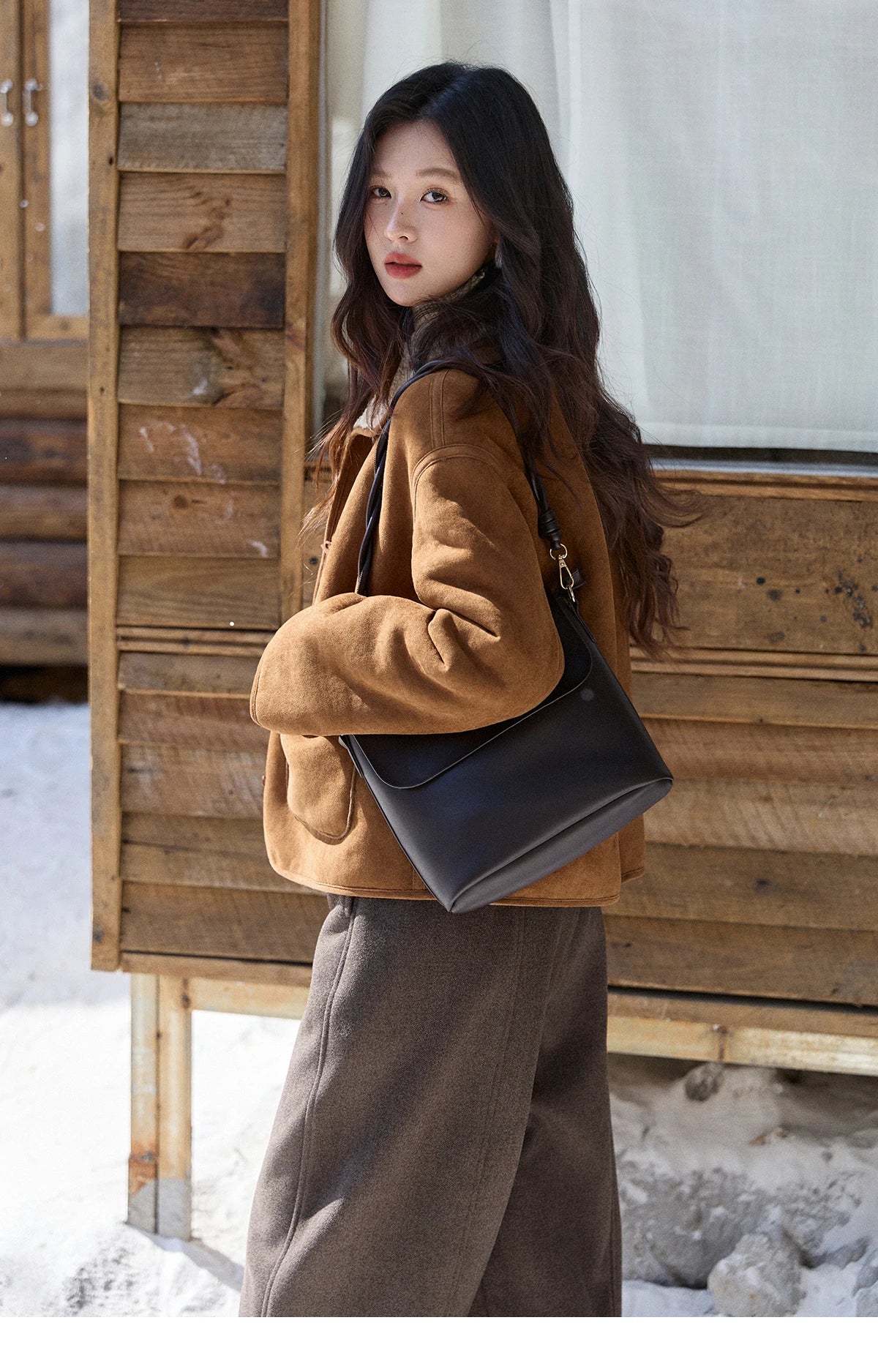 MISHOW Women's Brown Reversible Shearling Coat 2025 Winter Suede Polka Dot Lapel Coats Fleece Thick Warm Short Jacket MXE93W1012