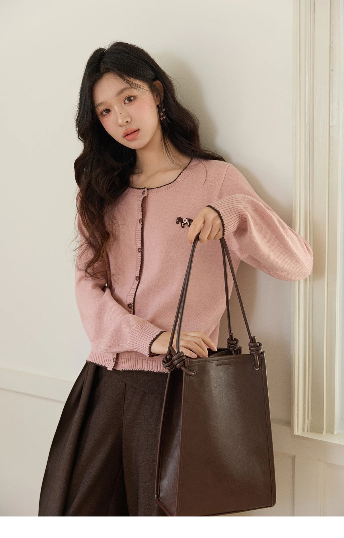 MISHOW Contrast Trim Crew Neck Knit Cardigan 2026 Spring Single Breasted Casual Pink Sweater with Pony Decoration MXF108Z1023