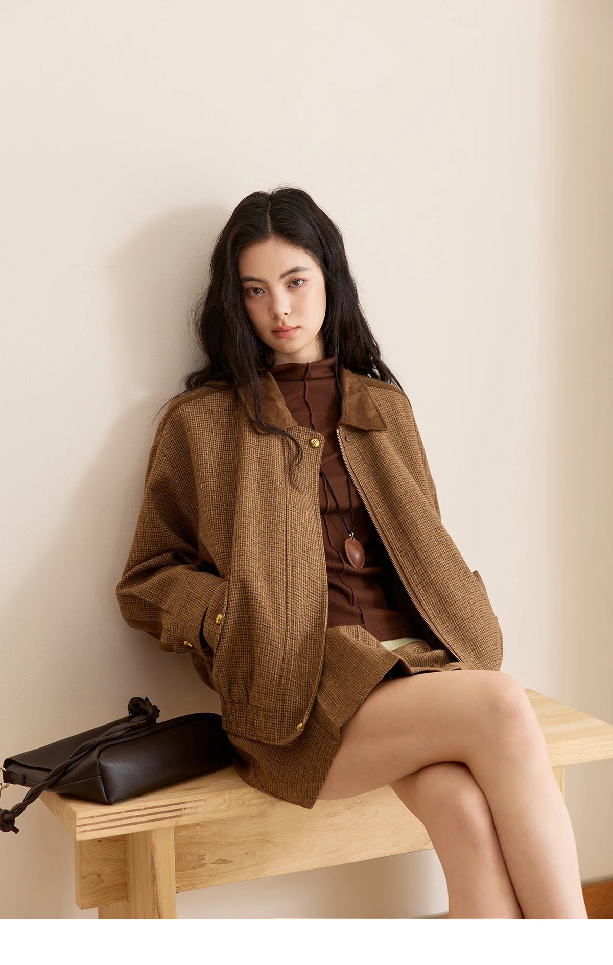 MISHOW Woman 2 Piece Outfit Set 2025 Autumn Retro Commuter Zipper Jacket Mini Pleated Skirt Plaid Fashion Skirt Suit  MXE49T1393