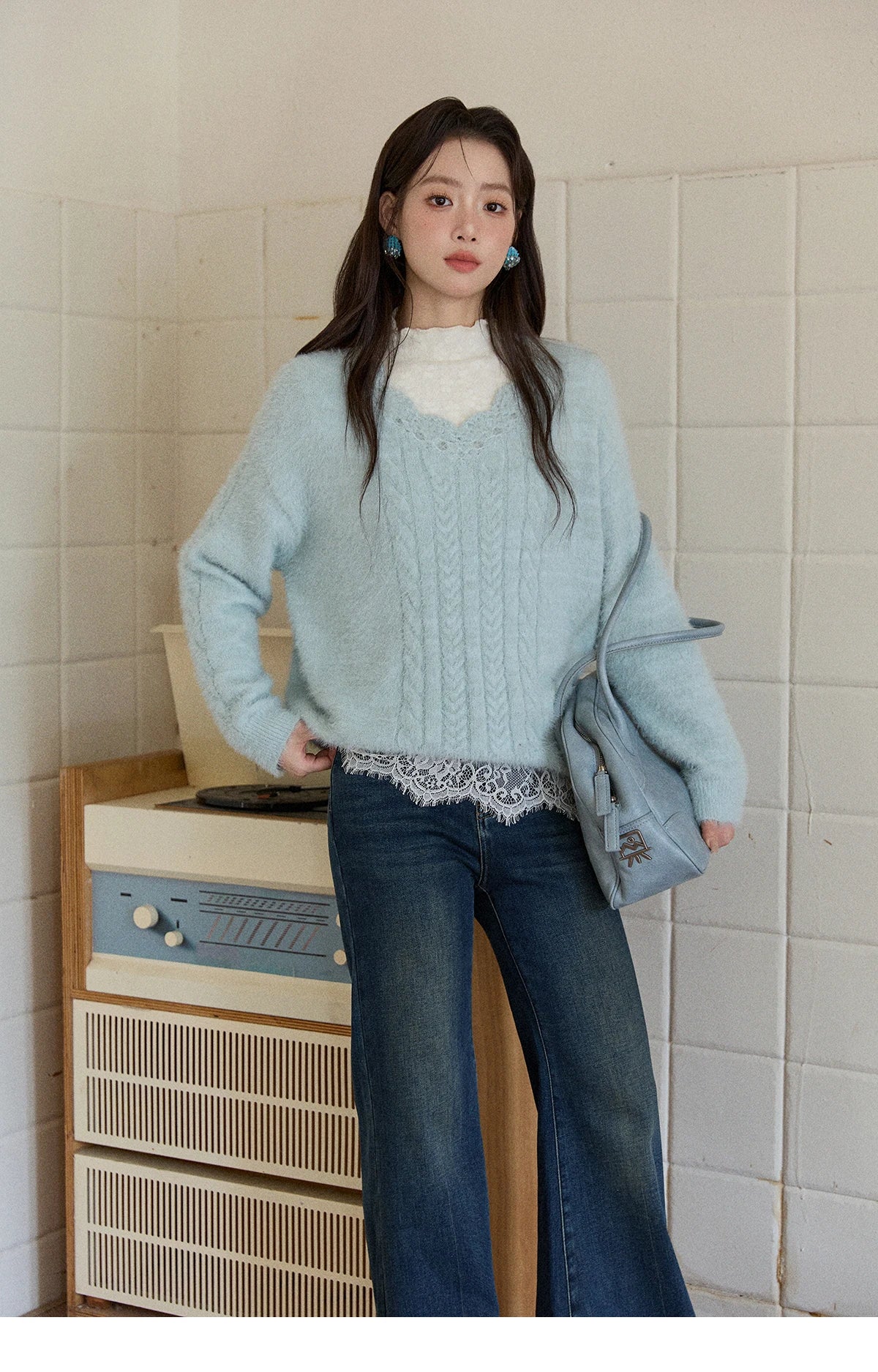 MISHOW Women's Jeans 2025 Autumn Winter Denim Blue Flared High Waist Slim Jeans New Retro Commute Wide Leg Trousers MXE51K1092