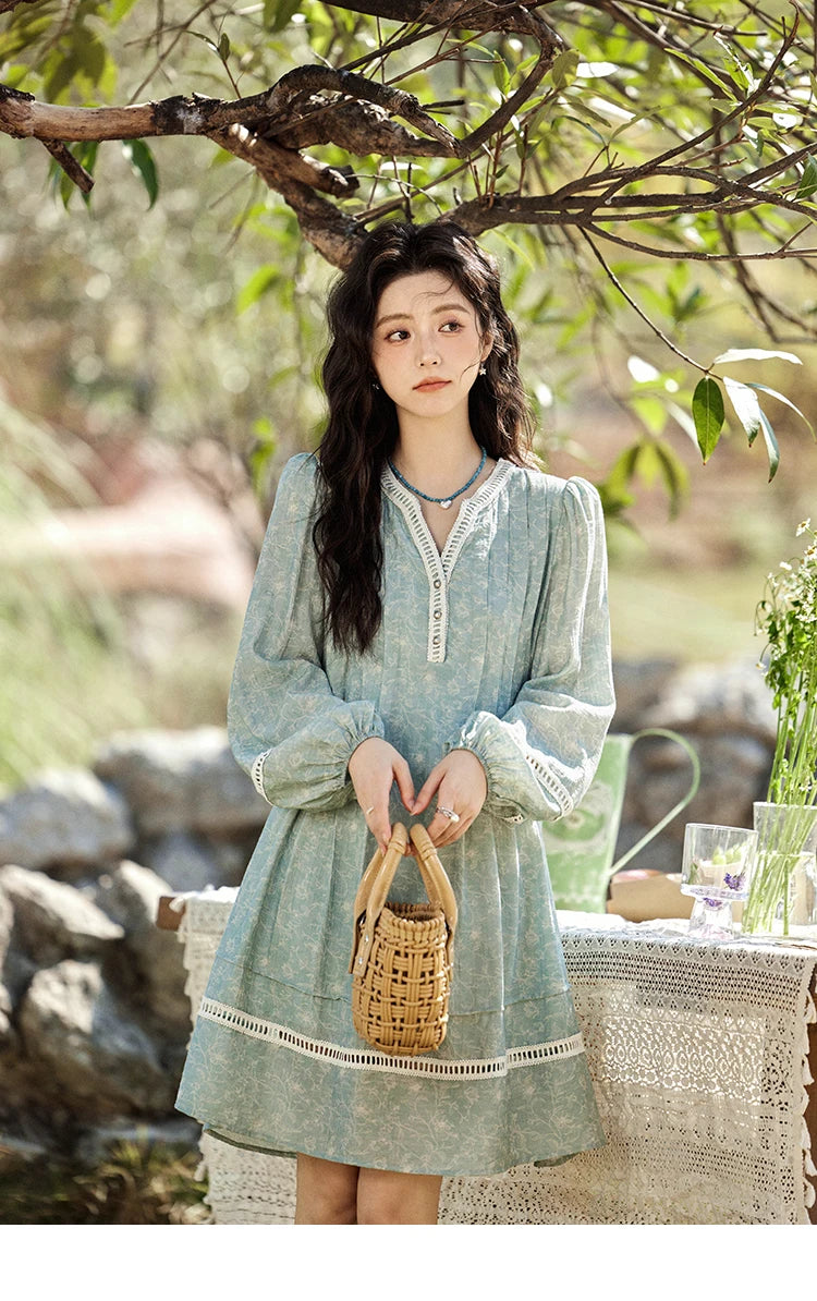 MISHOW Chiffon Printed Dress for Women Spring 2025 French V-neck Hollowed Out Lace Patchwork Medium Length Dresses MXE12L2096