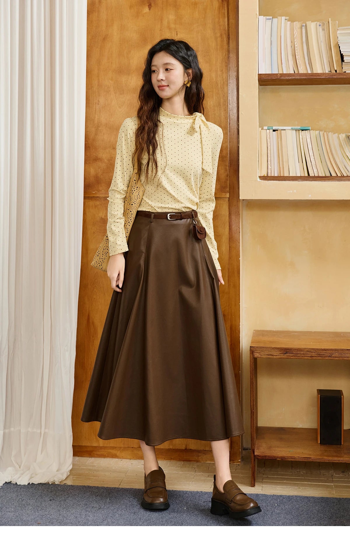 MISHOW Elegant Woman Pullovers 2025 Autumn Sweet Retro Yellow Polka Dot Knitted Top Lace Up Collar Slim Fit Tops MXE45Z1379