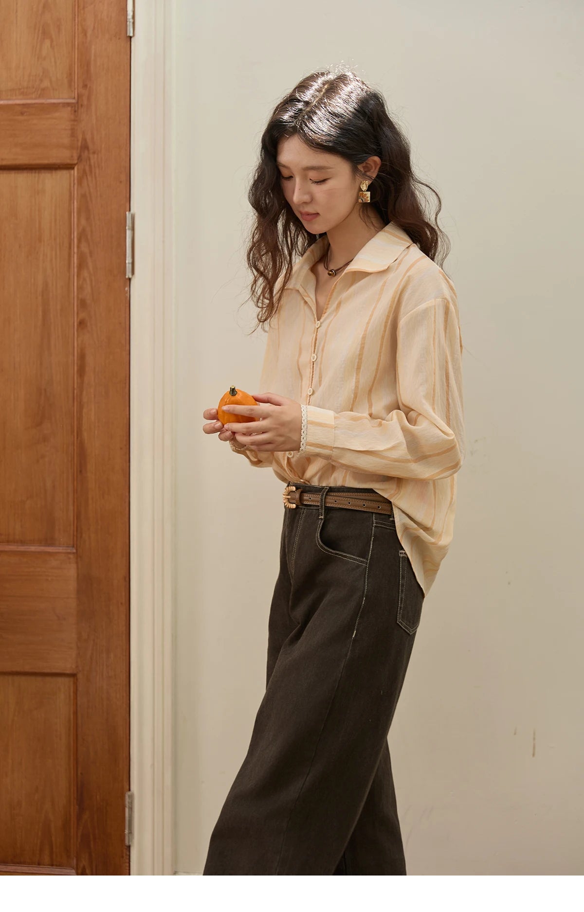 MISHOW Women's Korean Orange Stripe Linen Shirt 2025 Autumn Lapel Collar Lace Trim Cuffs Breathable Shirt Office Lady MXE43C2379