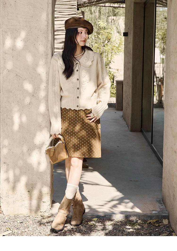 MISHOW Embroidered Sweater Women’s French Retro Doll Collar 2024 Fall Winter New Casual Long-sleeved Knit Sweater Top MXD35Z0895