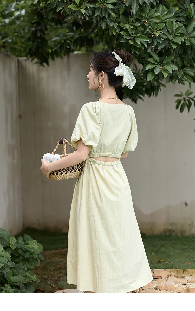 MISHOW French V-neck Bubble Sleeve Dress for Women Summer 2025 Elegant Waist Dress Back Green Waist Exposed Dresses MXD22L1825