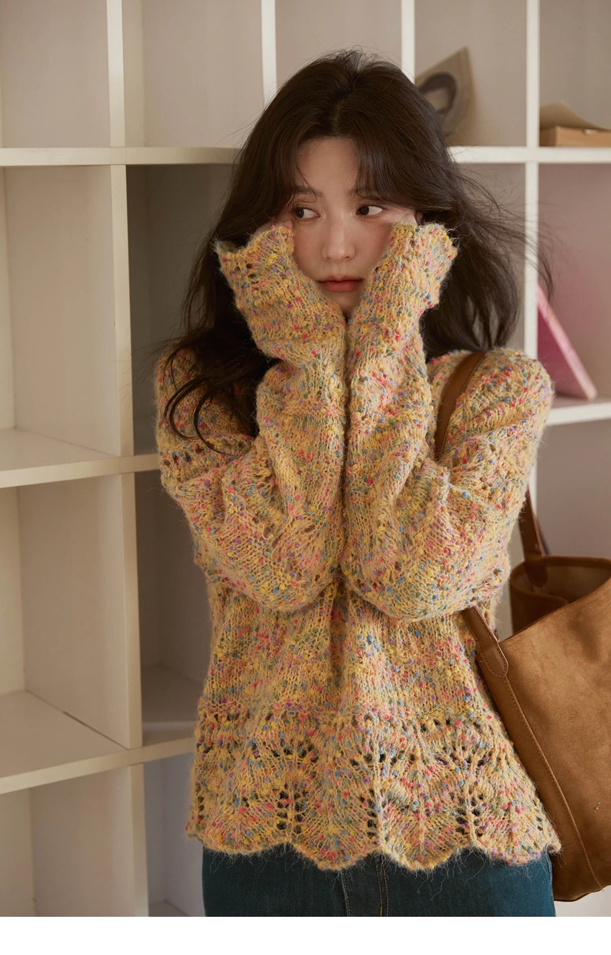 MISHOW Women's Retro Chic Knitted Top 2025 Autumn French Color Polka Dot Knitted Round Neck Curved Hem Thin Sweaters MXE43Z1343