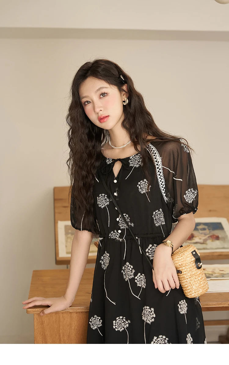 MISHOW【Taraxacum Series】Black Embroidered Dress for Women 2023 Summer French Tea Break Lace-up Retro Romantic Dresses MXC39L1567