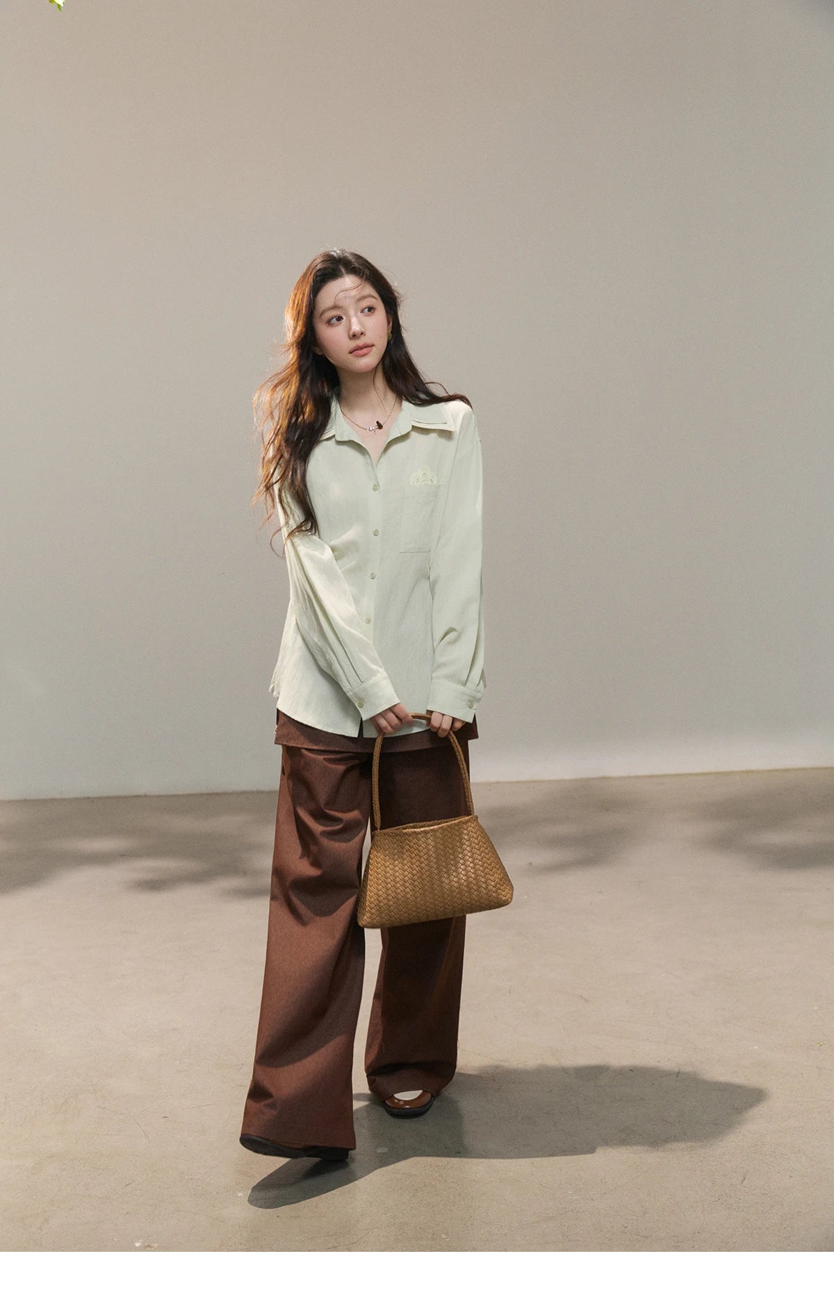 MISHOW Women's Contrast Trim Lapel Collar Shirts 2026 Spring Floral Embroidery Pocket Decor Button Waist Casual Shirt MXF13C2440