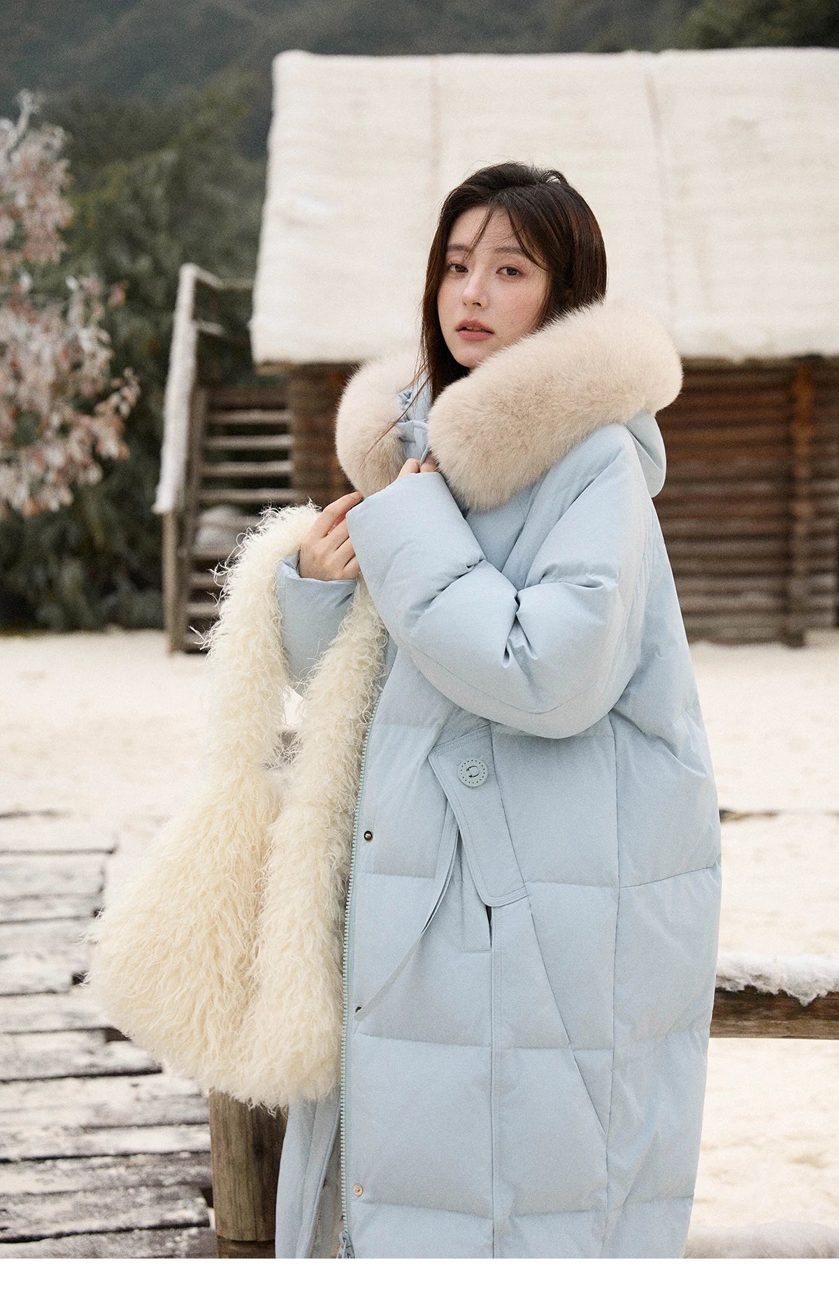 MISHOW Women's Winter Coat with Hood 2025 Fashion Solid Commute Long Down Jacket Windproof Warm Down Coat Luxury MXE51Y0079