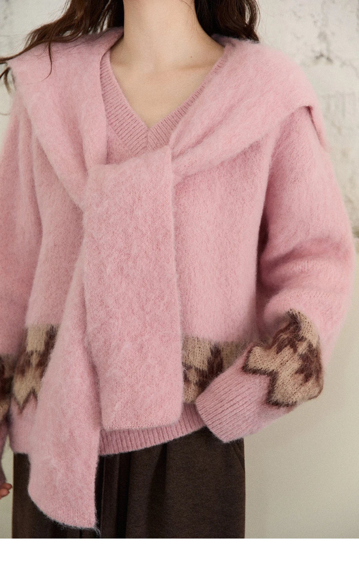 MISHOW Jacquard Pullovers for Women 2025 Winter Fashion Retro Geometric Pattern V-Neck Knitted Sweater with Shawl MXE86Z2654