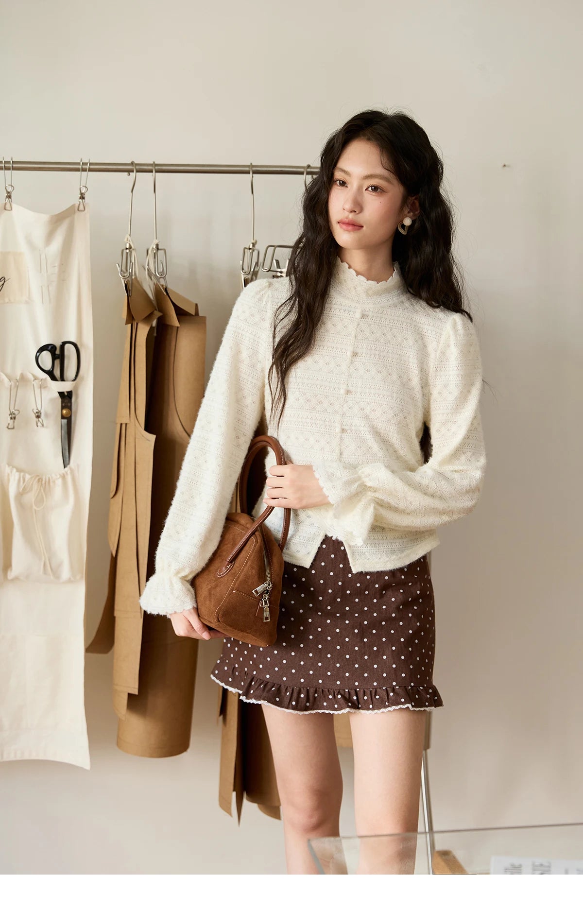 MISHOW Women's Casual Shirt 2025 Autumn Design Sense Elegant Lace Shirt New Half-high Collar Waist Slit Slim Tops MXE48X2501