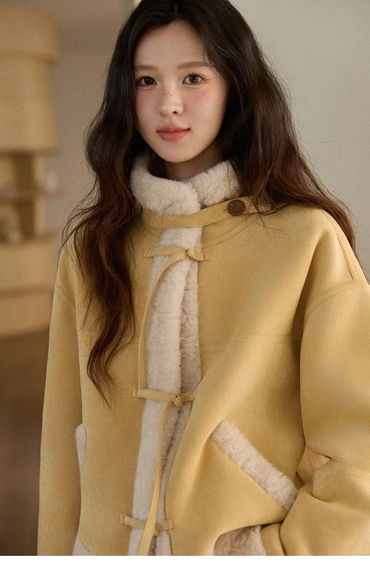 MISHOW  Woman Yellow Jackets 2025 Winter Suede Fur Collar Short Coat Luxury Comfortable Single-breasted Commuter Coat MXE89W0897