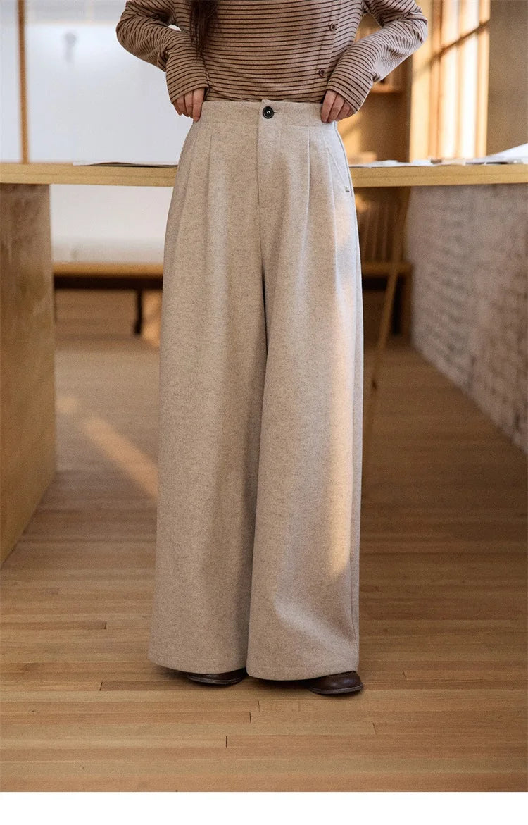 MISHOW  Women's Winter Pants 2025 Retro Trousers with Three-dimensional Pleats Pants Pocket Decoration Wide Leg Pants MXE90K1129