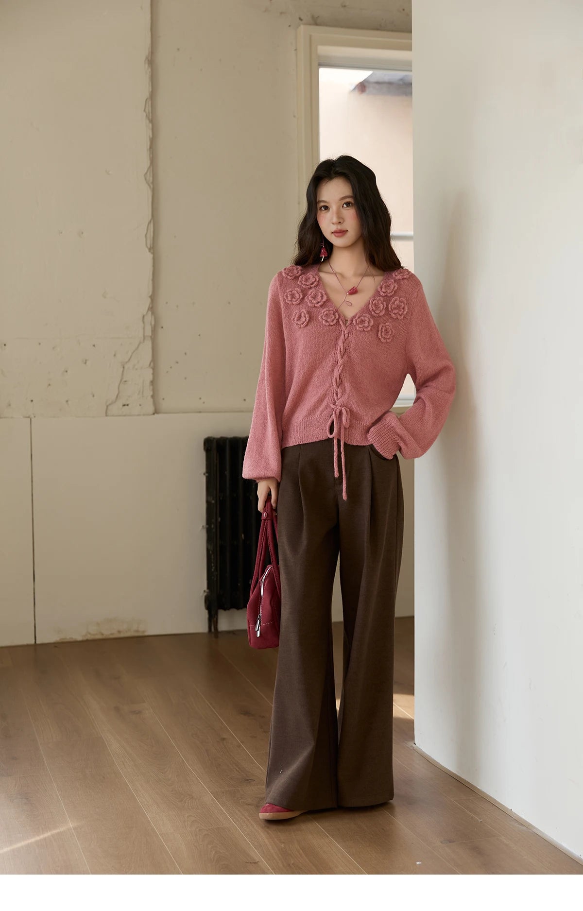 MISHOW V-Neck Sweater 2025 Autumn Winter French Loose Pink Three-Dimensional Rose Knitted Pullovers Long-sleeved Tops MXE88Z2708