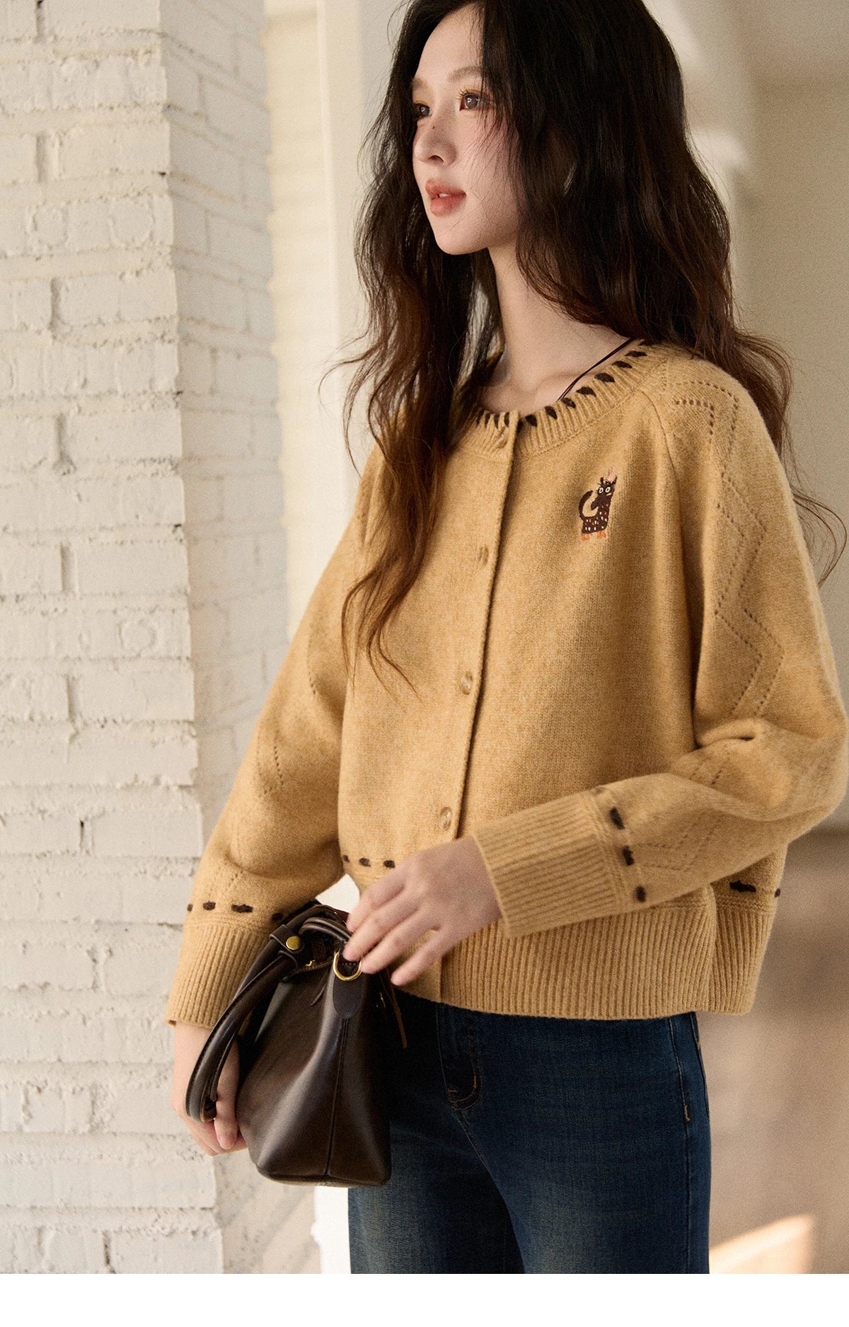 MISHOW Winter Knit Women's Cardigan 2025 New Little Fox Embroidered Sweater Retro Orange Loose Long-sleeved Tops MXE88Z2598