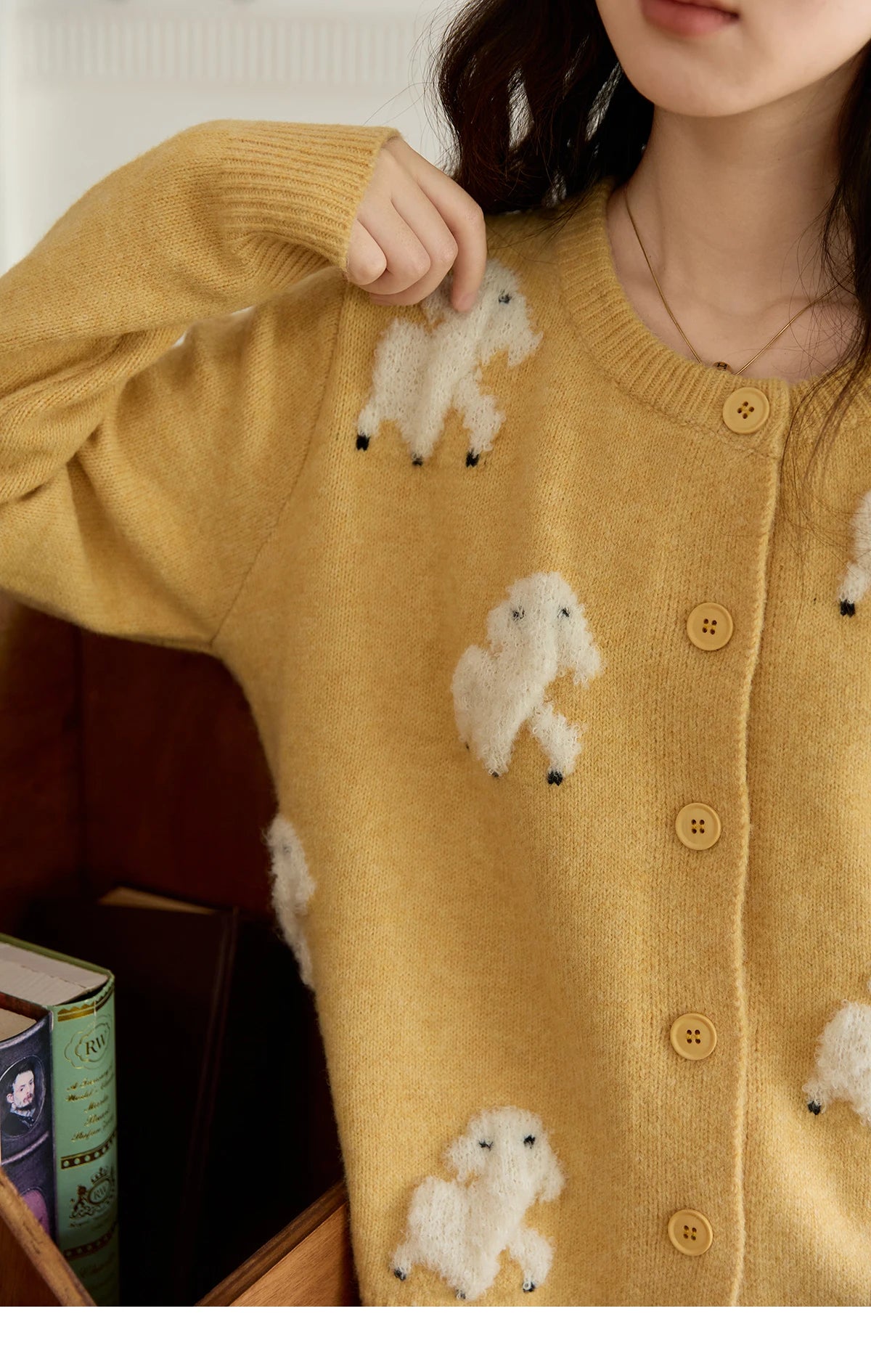 MISHOW Lamb Jacquard Knit Cardigan Women 2025 Autumn New Lambskin Round Neck Single-breasted Commuting Loose Sweater MXE48Z2571