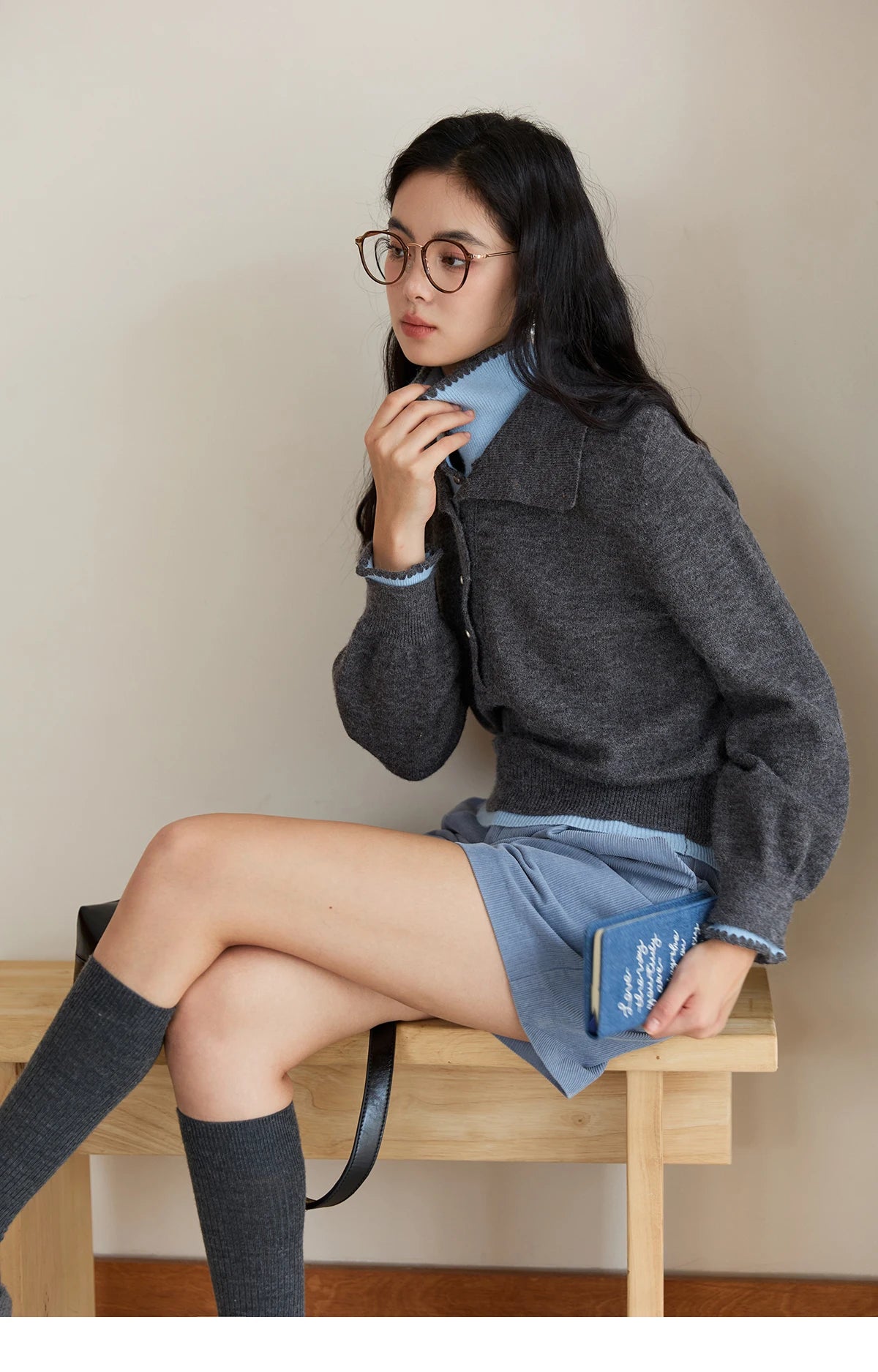 MISHOW Elegant Women's Sweaters 2025 Autumn Designer Knitted Double-layer Turn-down Collar Loose Long Sleeves Tops  MXE45Z2502