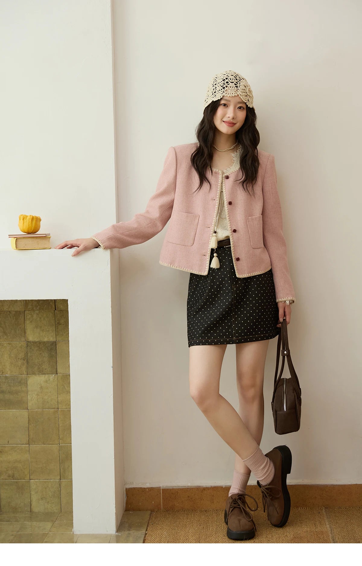 MISHOW  Women's Solid Tweed Jacket 2025 Autumn Vintage Commute Round Neck Long Sleeved Short Jackets Woman Clothes MXE44W0812