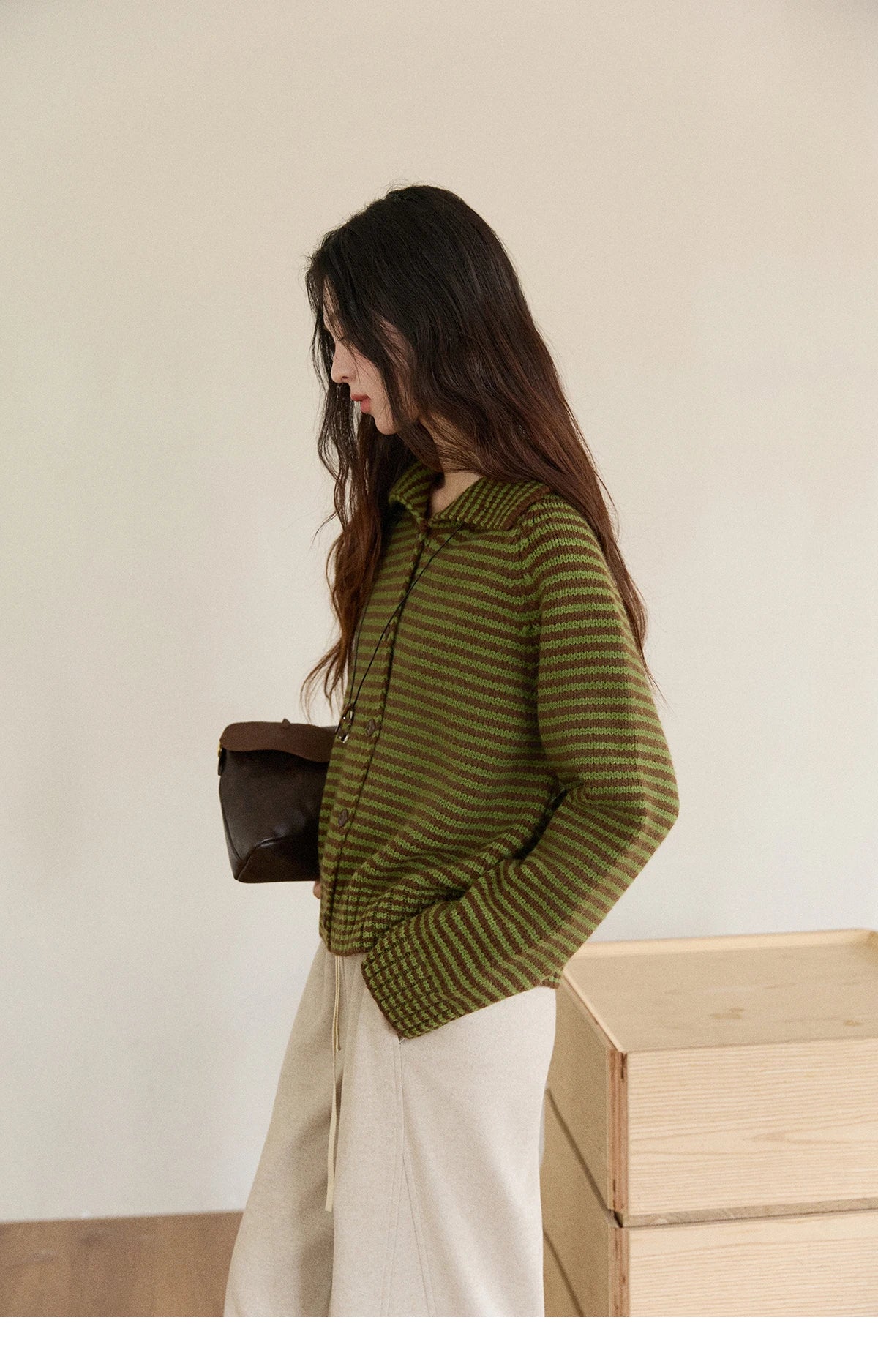 MISHOW New Striped Knitted Cardigan 2025 Autumn Winter Retro Stand-up Collar Raglan Sleeve Cardigan Commute Loose Top MXE88Z2690