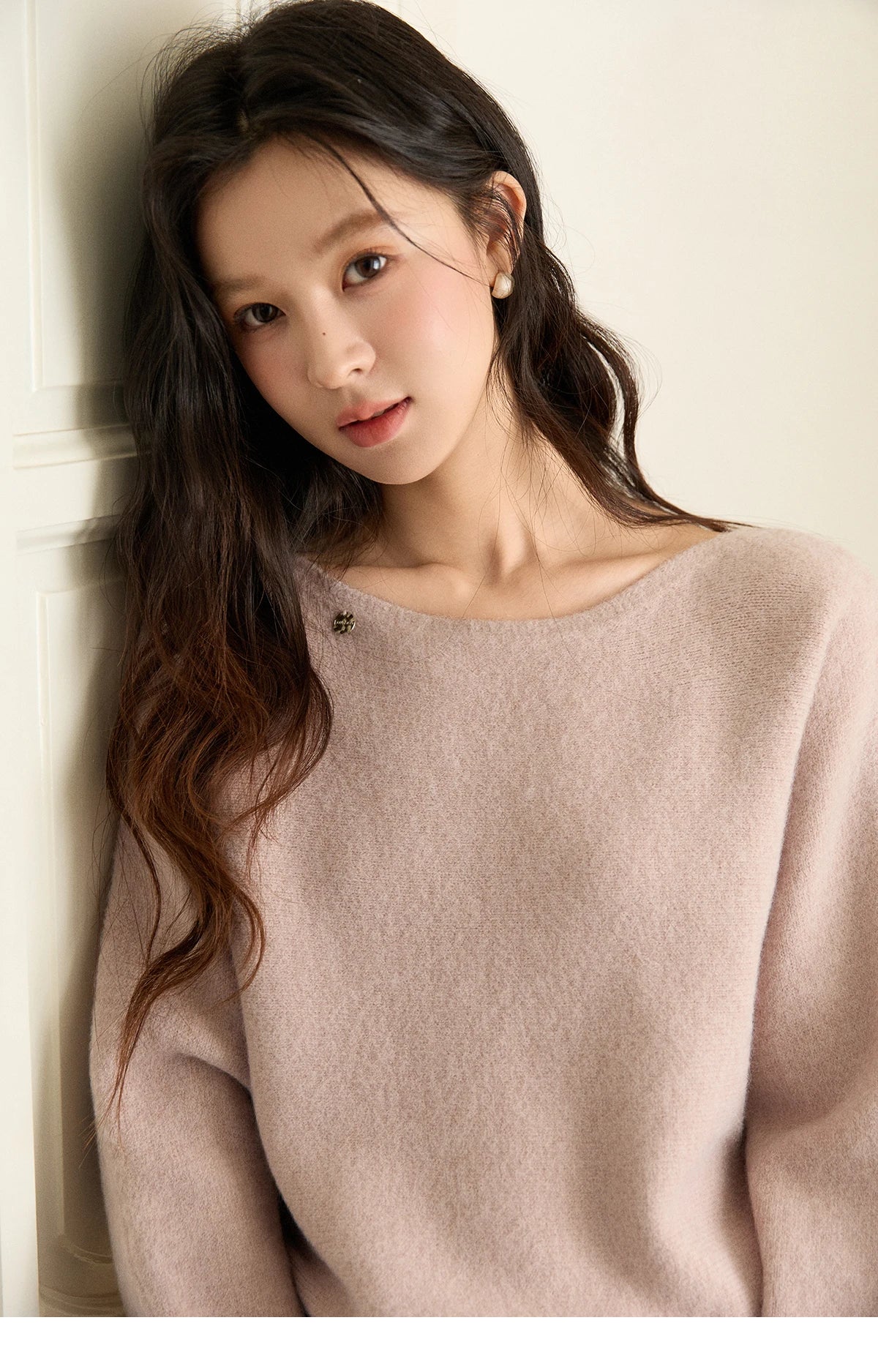 MISHOW Women's Solid Knitted Sweater 2025 Autumn Winter Boat Neck Lantern Sleeve Loose Sweater Soft Warm Pullover Top MXE94Z2984