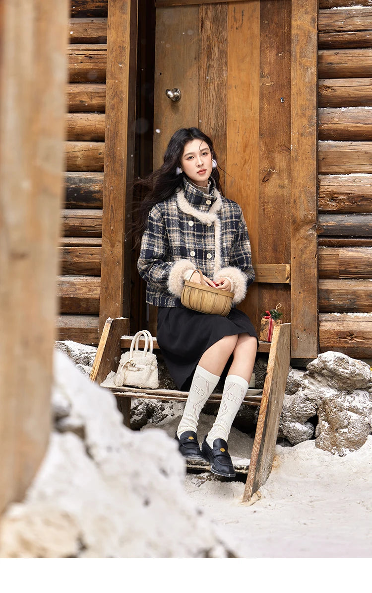 Mishow Vintage Plaid Fur Collar Stand Collar Jacket MXD36W0503