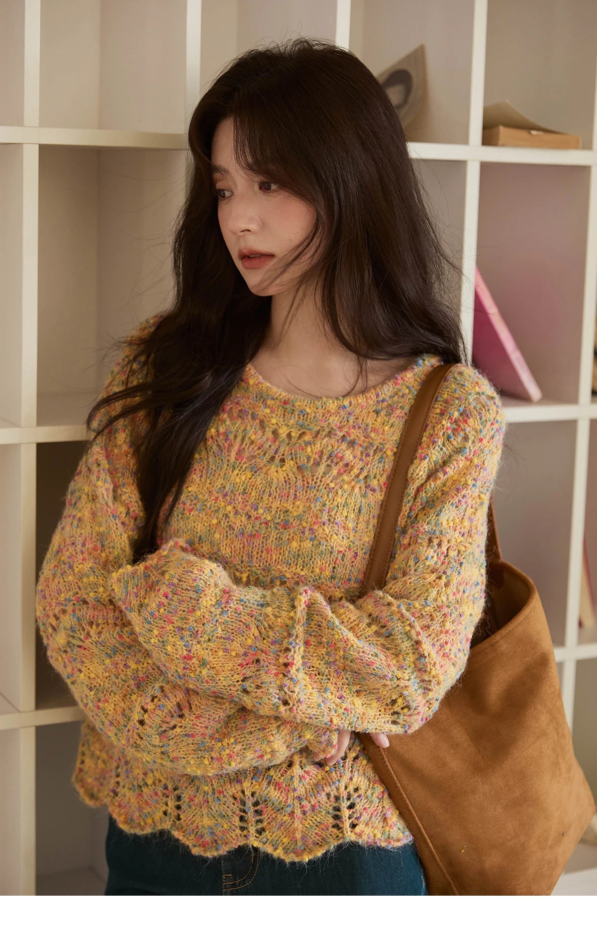 MISHOW Women's Retro Chic Knitted Top 2025 Autumn French Color Polka Dot Knitted Round Neck Curved Hem Thin Sweaters MXE43Z1343