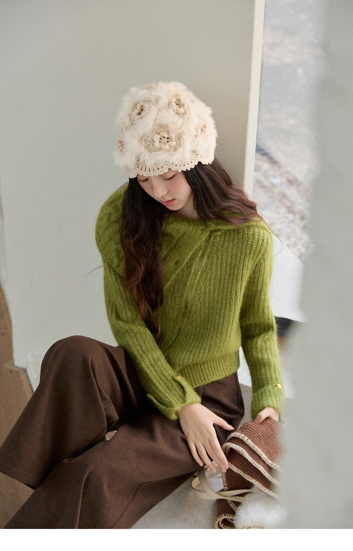 MISHOW Woman Green Sweater 2025 Winter Wool Blend Long-pile Large Lapel Knit Top Loose Design Commute Pullovers MXE90Z2760