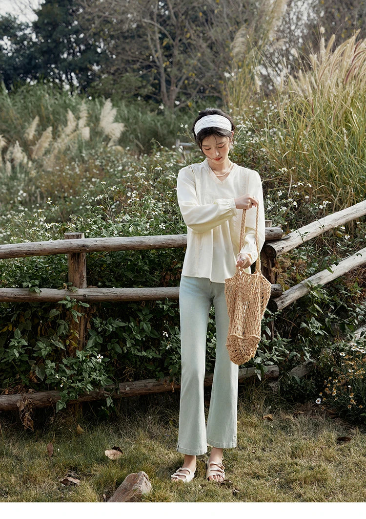 MISHOW Women's Lyocell Blouse 2025 Spring Summer Lace V-neck Commuting Top Puff Sleeve Solid Loose Blouse Office Lady MXE15X1735