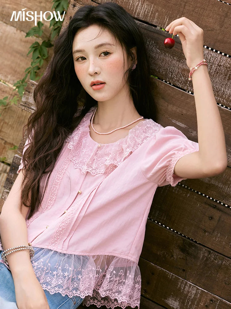 MISHOW Women's Pink Spliced Lace Round Neck Blouses 2025 Summer Lace Hem Sweet Blouse Single Row Metal Buttons Top MXE32X1768