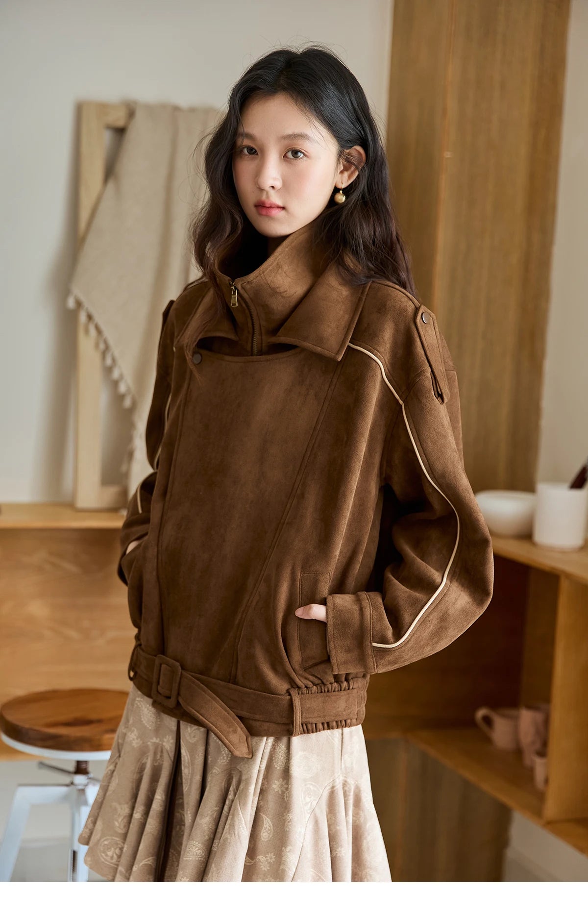 MISHOW Woman Retro Jacket 2025 New Split Turn Down Collar Brown Suede Short Loose Coat Commute Autumn Women Clothing MXE48W0850