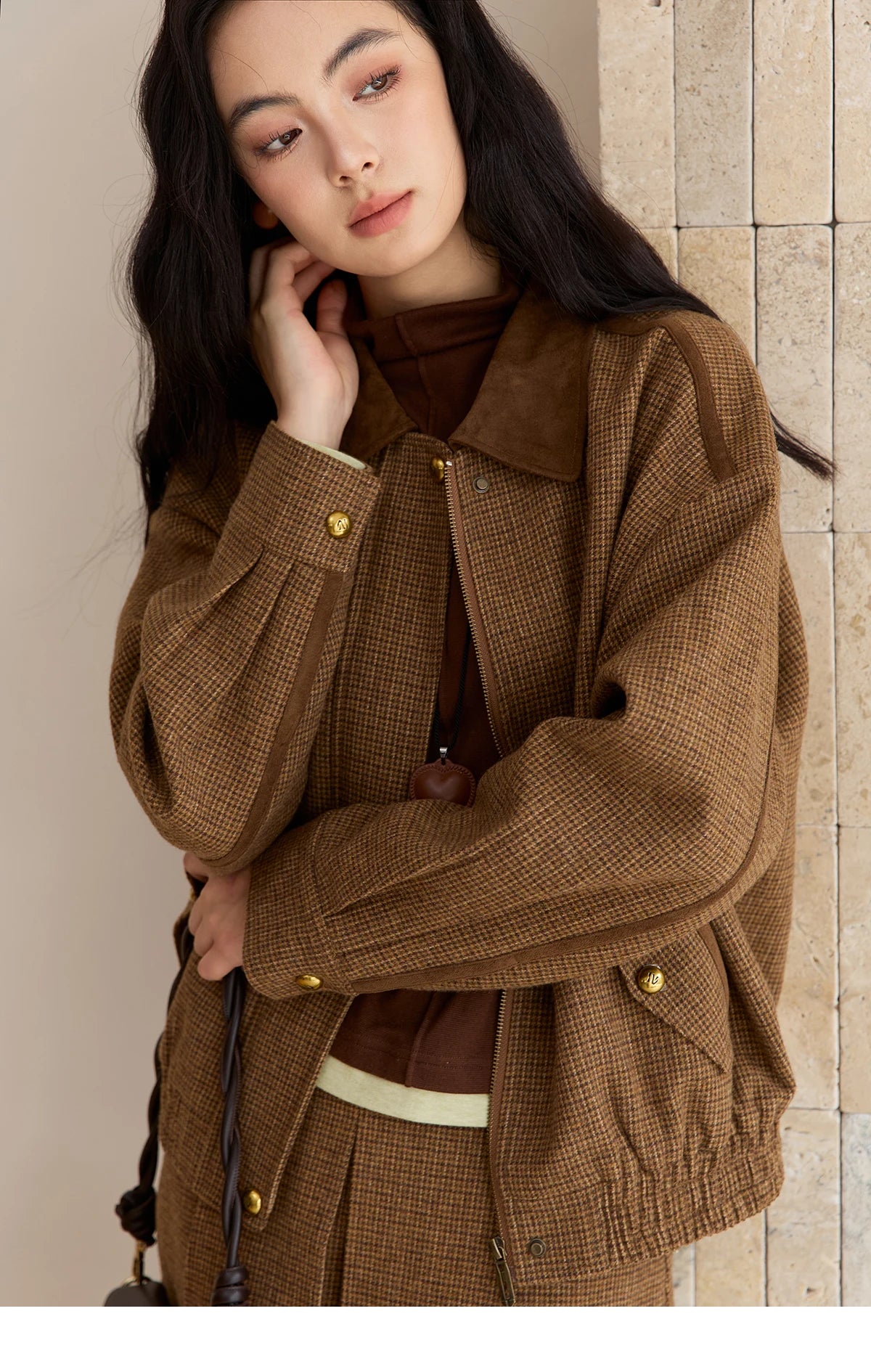 MISHOW Woman 2 Piece Outfit Set 2025 Autumn Retro Commuter Zipper Jacket Mini Pleated Skirt Plaid Fashion Skirt Suit  MXE49T1393