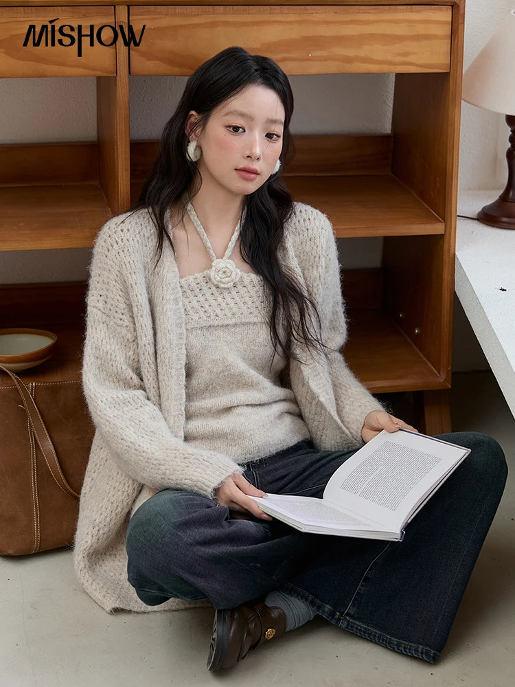 MISHOW Apricot Knitted Halter Two-Piece Set Women's 2025 Autumn Winter Retro Flower Decoration Commute Cardigan Set MXE51T1424