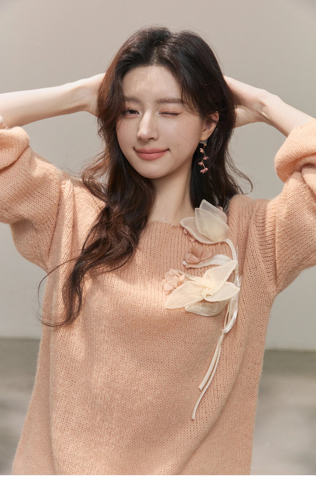 MISHOW 3D Floral Applique Crew Neck Knit Thin Sweater 2026 Spring Loose Casual Elegant Top Soft Pinkish Beige Sweater MXE47Z2649