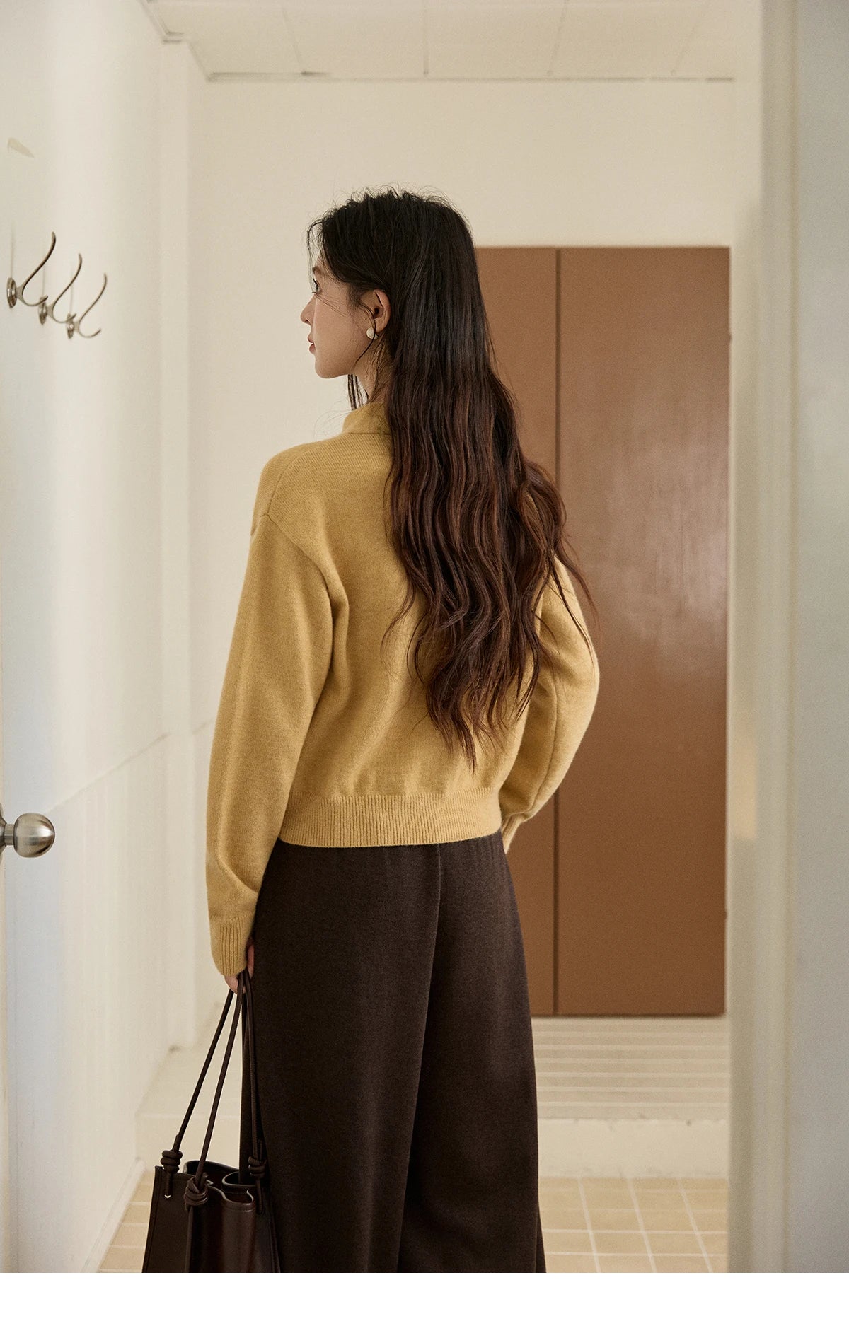 MISHOW Women's Pink Knit Cardigan 2025 Autumn Winter Dachshund Pattern Bow Collar Sweaters Single-breasted Loose Tops MXE94Z2997